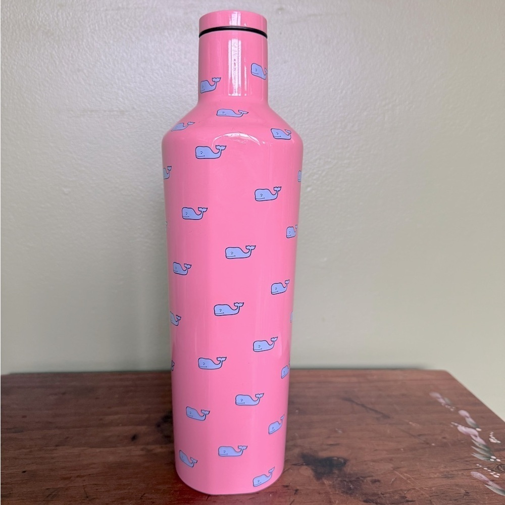 Vineyard Vines Whale Repeat 25 oz Canteen Designed by Corksicle EUC & Adorbs! 🐳